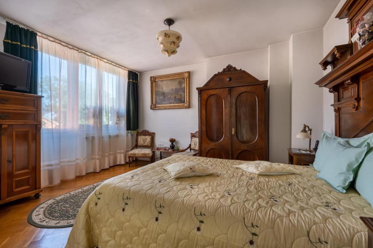 Villa-Hotel Escala Kluż-Napoka Zewnętrze zdjęcie
