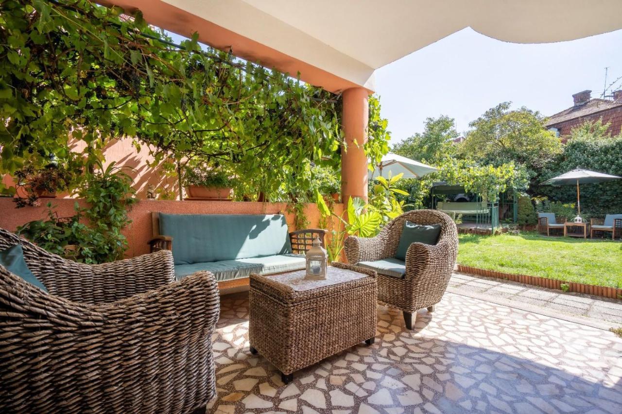 Villa-Hotel Escala Kluż-Napoka Zewnętrze zdjęcie