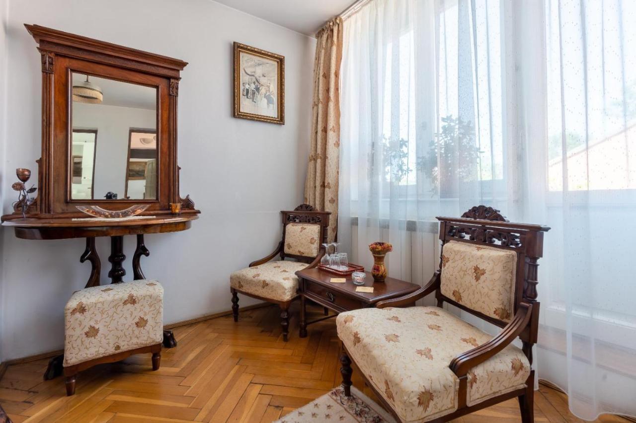 Villa-Hotel Escala Kluż-Napoka Zewnętrze zdjęcie