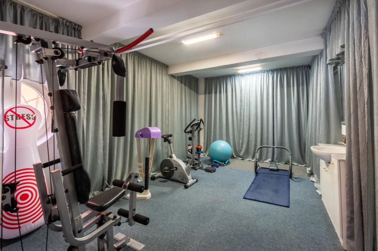 Villa-Hotel Escala Kluż-Napoka Zewnętrze zdjęcie