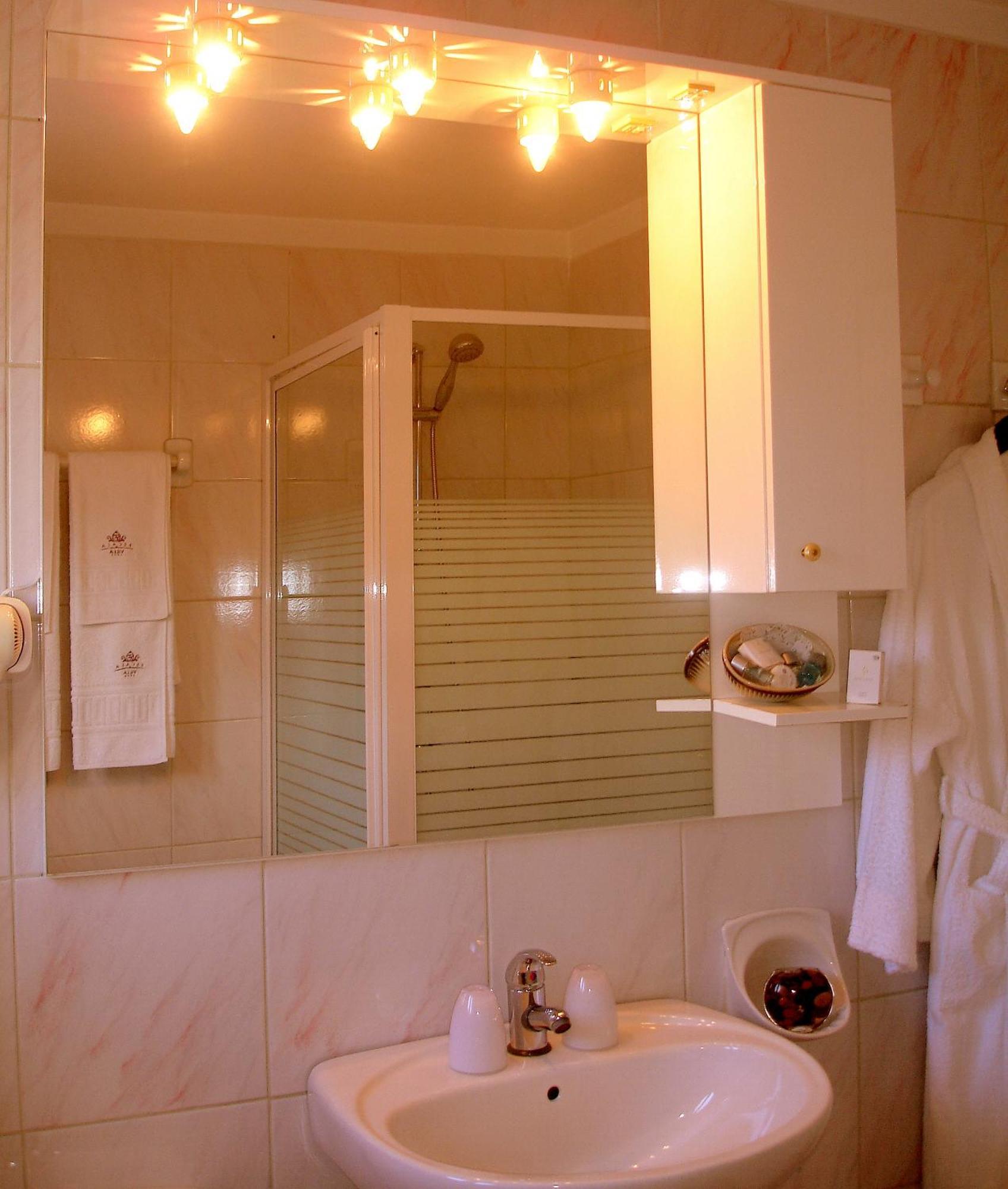 Villa-Hotel Escala Kluż-Napoka Zewnętrze zdjęcie