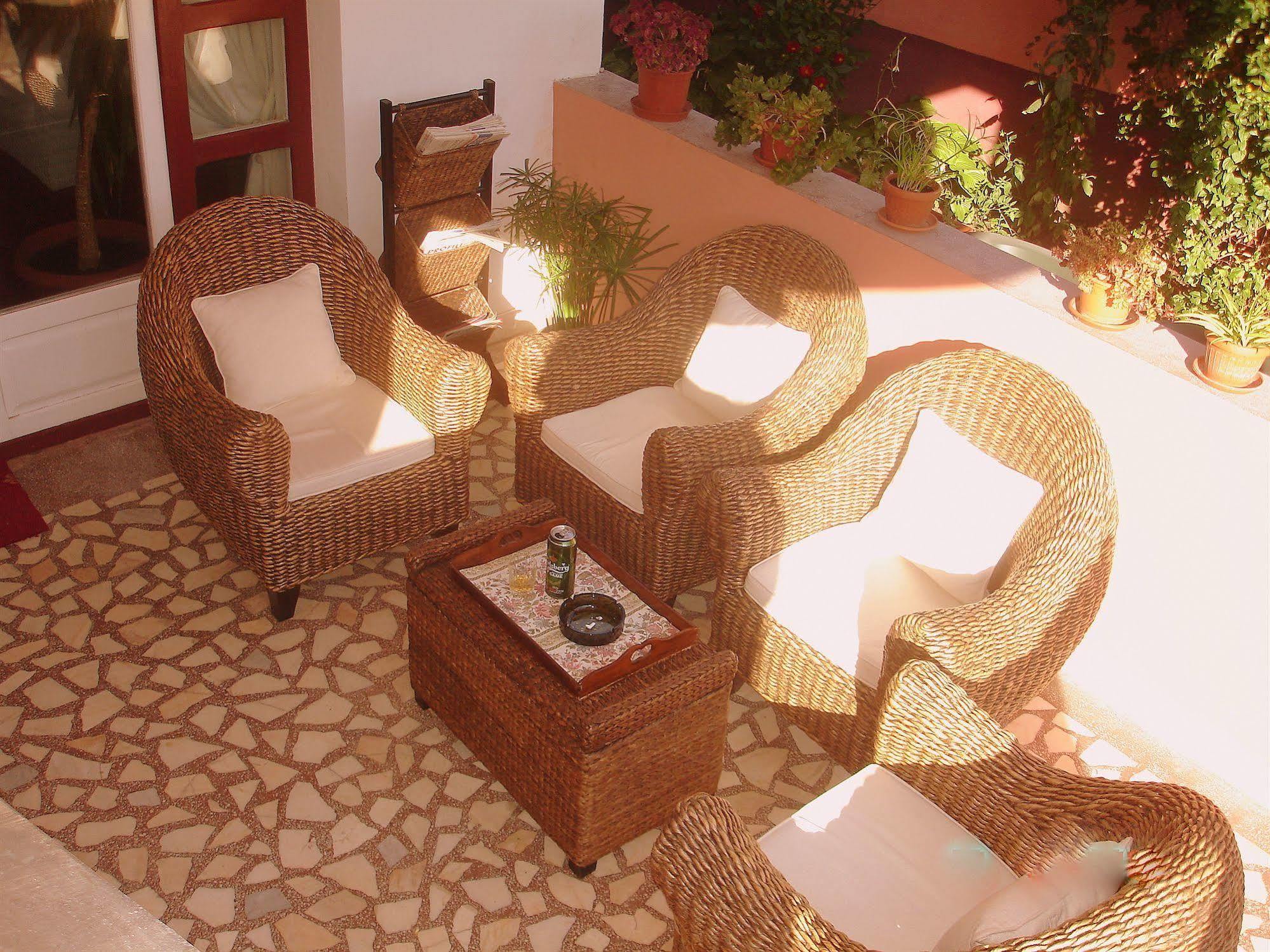 Villa-Hotel Escala Kluż-Napoka Zewnętrze zdjęcie